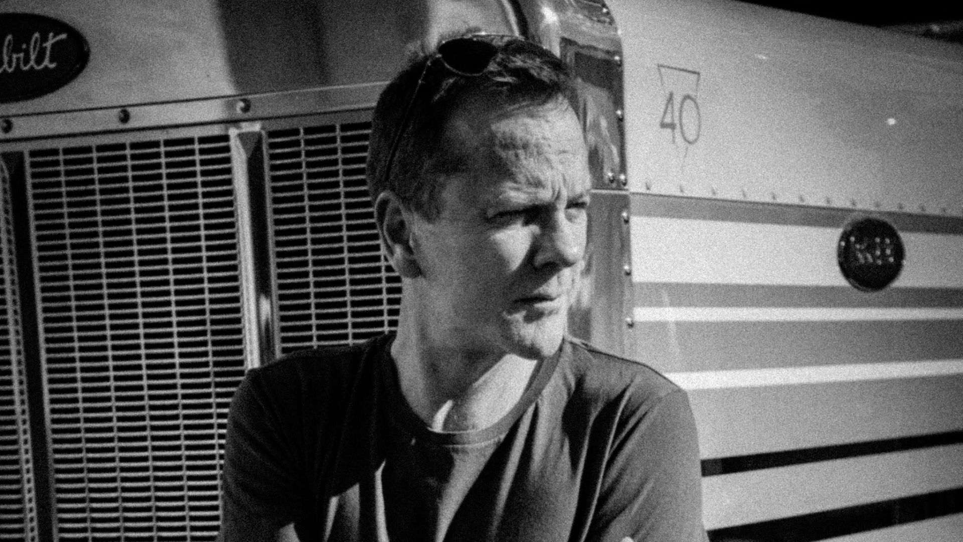 Kiefer Sutherland, Max Gomez - Dec. 15